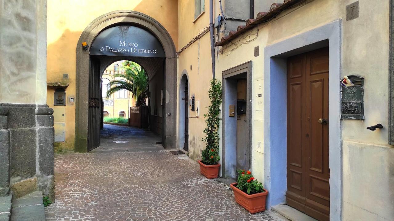 Piazza Duomo Casa Vacanze Sutri Dış mekan fotoğraf