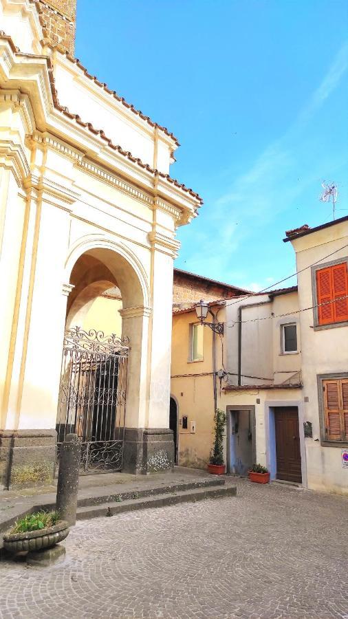 Piazza Duomo Casa Vacanze Sutri Dış mekan fotoğraf