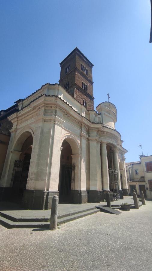 Piazza Duomo Casa Vacanze Sutri Dış mekan fotoğraf